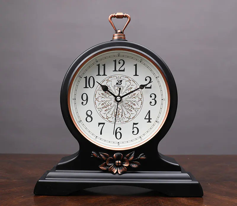 Fashionable Quartz Pendulum Desk Clock for Living Room