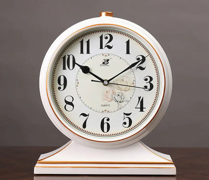 Fashionable Quartz Pendulum Desk Clock for Living Room
