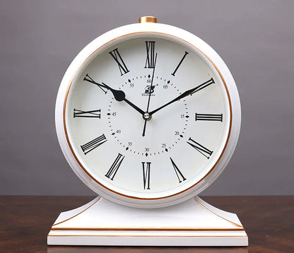 Fashionable Quartz Pendulum Desk Clock for Living Room